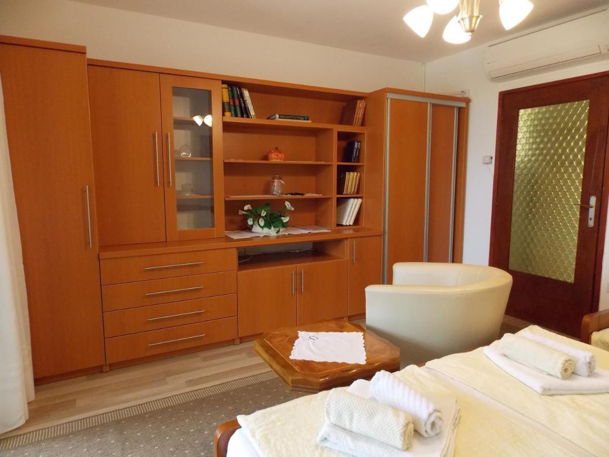 Apartments Cutic マリンスカ エクステリア 写真